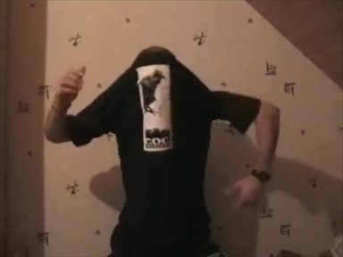 Image de la vidéo « T shirt »